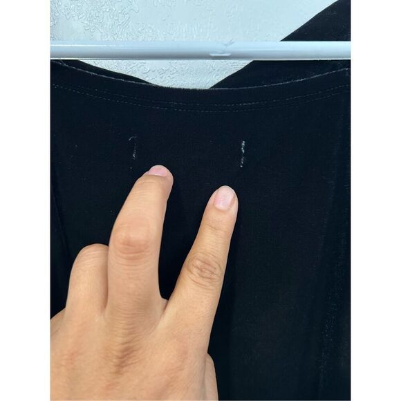 Abercrombie & Fitch Black Velvet Bodysuit – Size Small, NWT - Picture 2 of 4